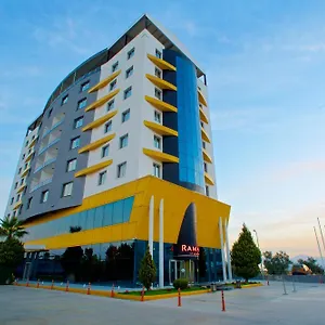 **** Hotel Ramada By Wyndham Turkey